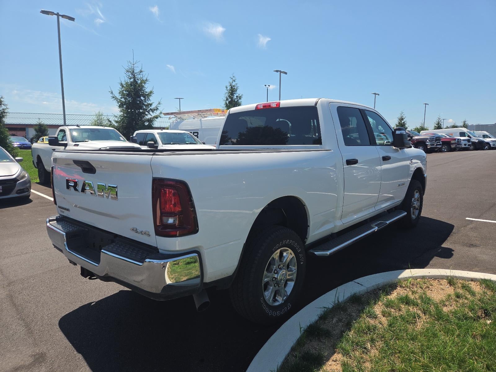 2025 RAM 2500 Big Horn 4x4 Crew Cab 6'4" Box