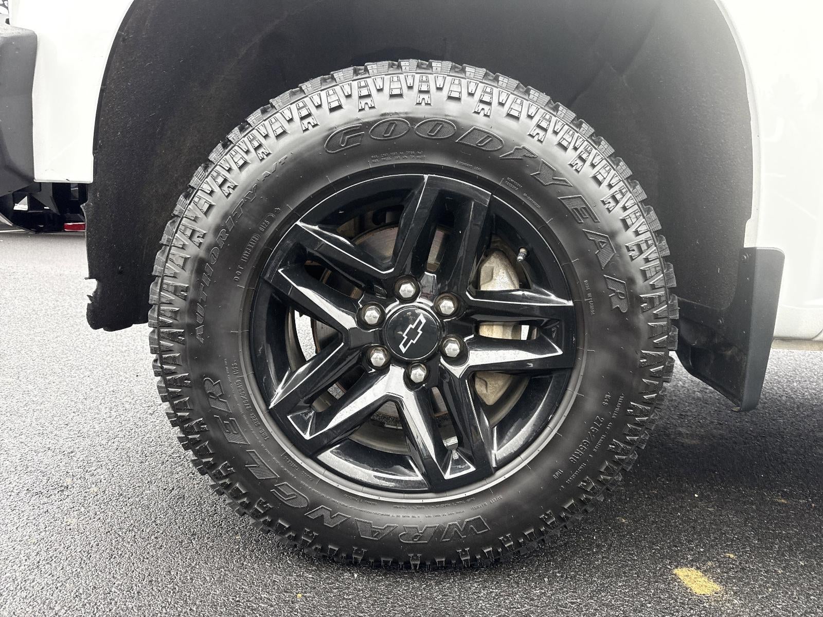 2021 Chevrolet Silverado 1500 Crew Cab Short Box 4-Wheel Drive Custom Trail Boss