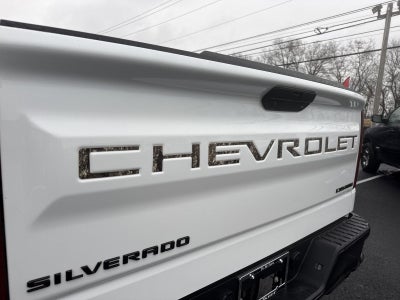 2021 Chevrolet Silverado 1500 Crew Cab Short Box 4-Wheel Drive Custom Trail Boss