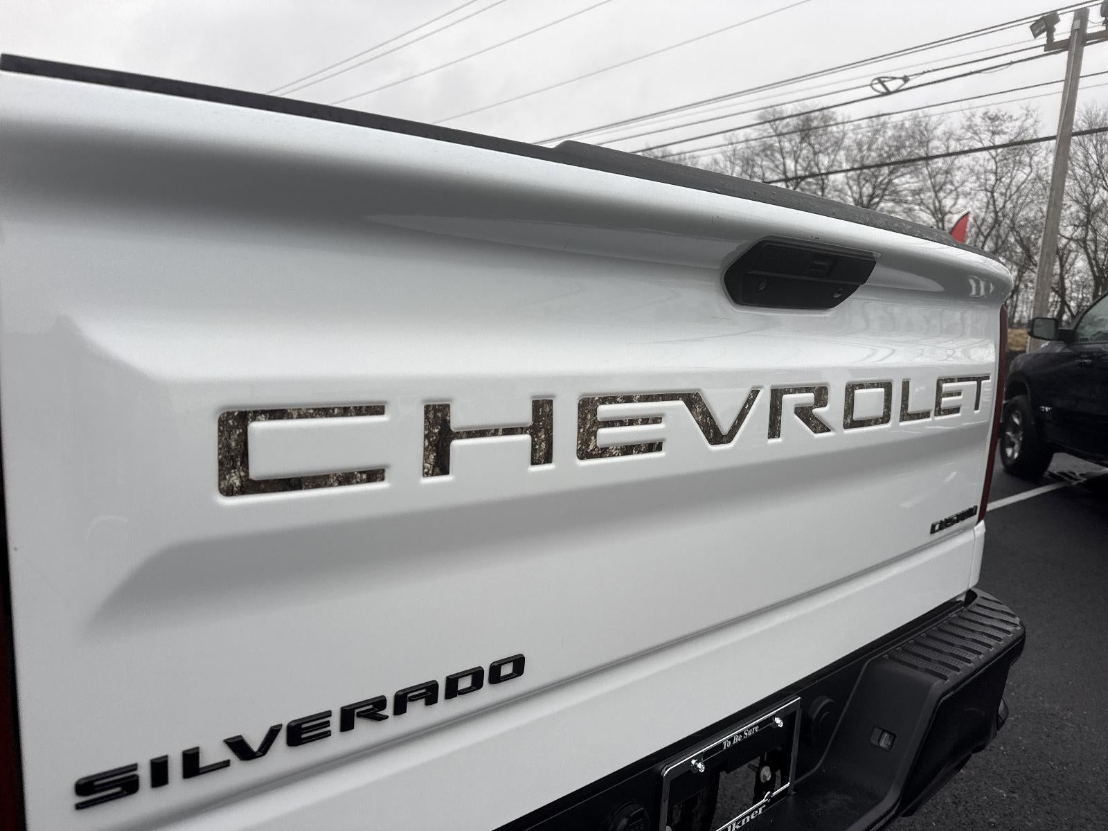 2021 Chevrolet Silverado 1500 Crew Cab Short Box 4-Wheel Drive Custom Trail Boss