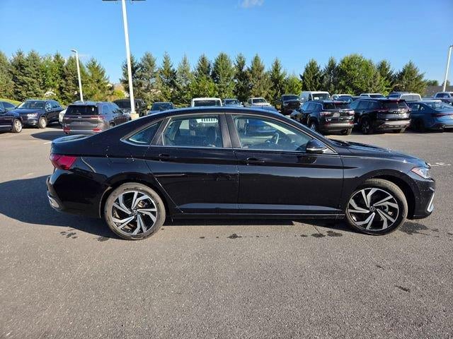 2025 Volkswagen Jetta SEL Auto
