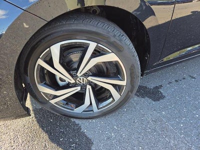 2025 Volkswagen Jetta SEL Auto
