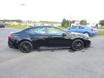 2025 Toyota Camry SE (SE)