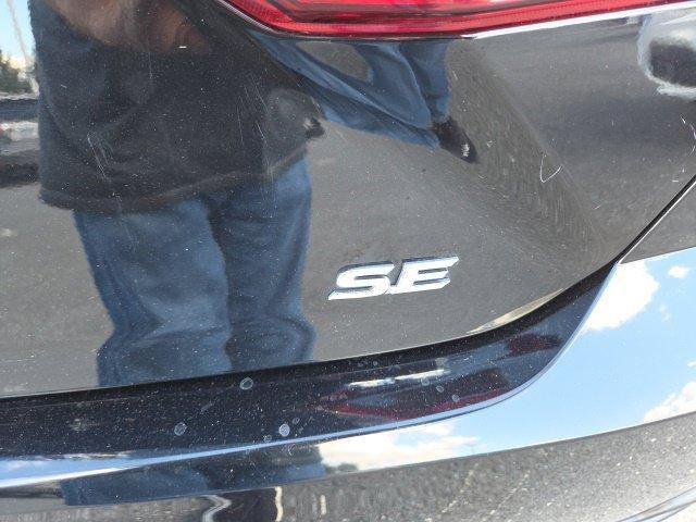 2025 Toyota Camry SE (SE)