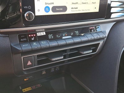 2025 Toyota Camry XSE AWD (Natl)