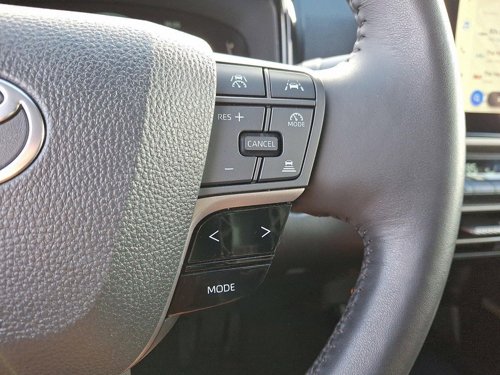 2025 Toyota Camry XSE AWD (Natl)