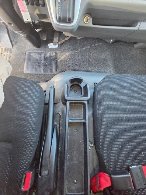 2019 Mitsubishi Van Base