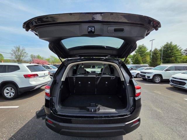 2023 Honda Pilot LX AWD