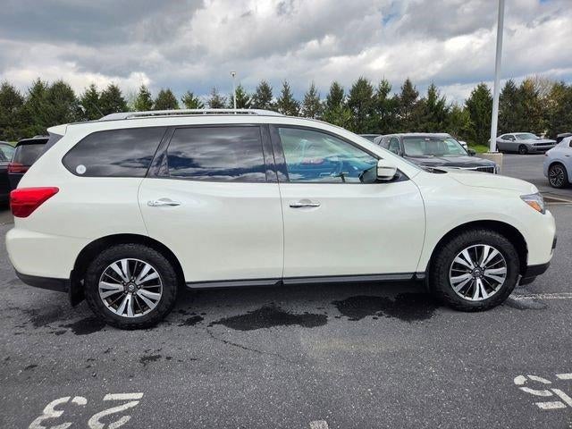 2017 Nissan Pathfinder 4x4 SV