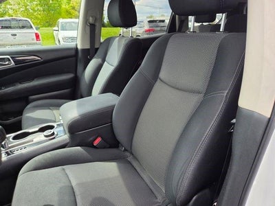 2017 Nissan Pathfinder 4x4 SV