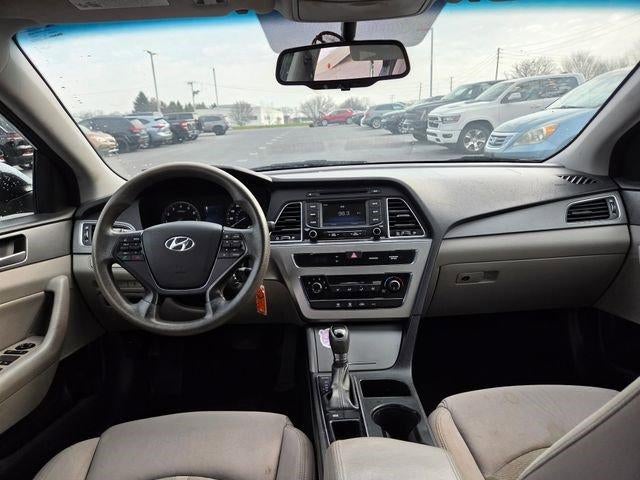 2015 Hyundai SONATA 4dr Sdn 2.4L SE