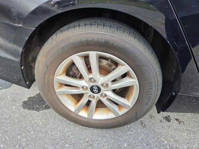 2015 Hyundai SONATA 4dr Sdn 2.4L SE