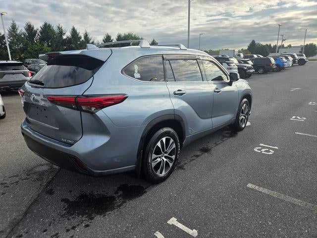 2021 Toyota Highlander XLE AWD (Natl)