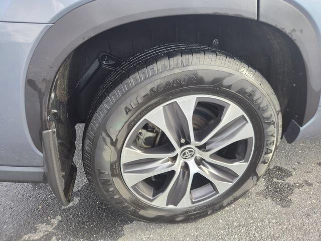 2021 Toyota Highlander XLE AWD (Natl)