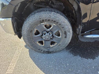 2016 Toyota Tundra 4WD Truck 4WD Double Cab Long Bed 5.7L V8 SR5 (Natl)
