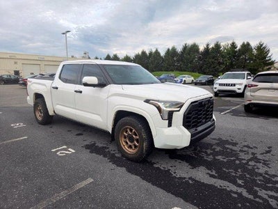 2024 Toyota Tundra 4WD 4WD SR5 CrewMax 5.5' Bed (SE)