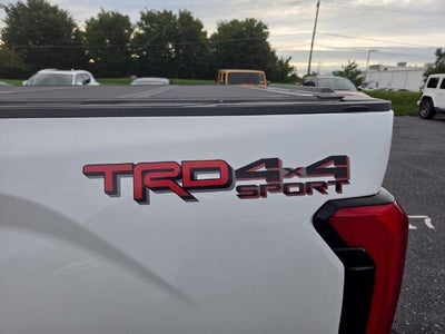 2024 Toyota Tundra 4WD 4WD SR5 CrewMax 5.5' Bed (SE)