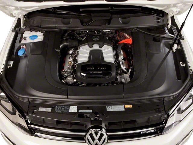 2012 Volkswagen Touareg 4dr TDI Sport