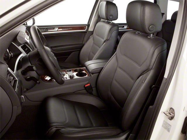 2012 Volkswagen Touareg 4dr TDI Sport