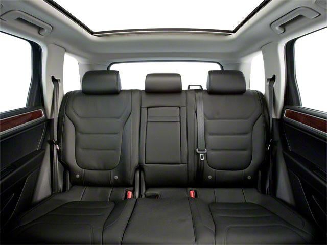 2012 Volkswagen Touareg 4dr TDI Sport