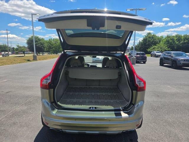 2016 Volvo XC60 AWD 4dr T5 Platinum
