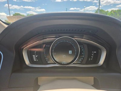2016 Volvo XC60 AWD 4dr T5 Platinum