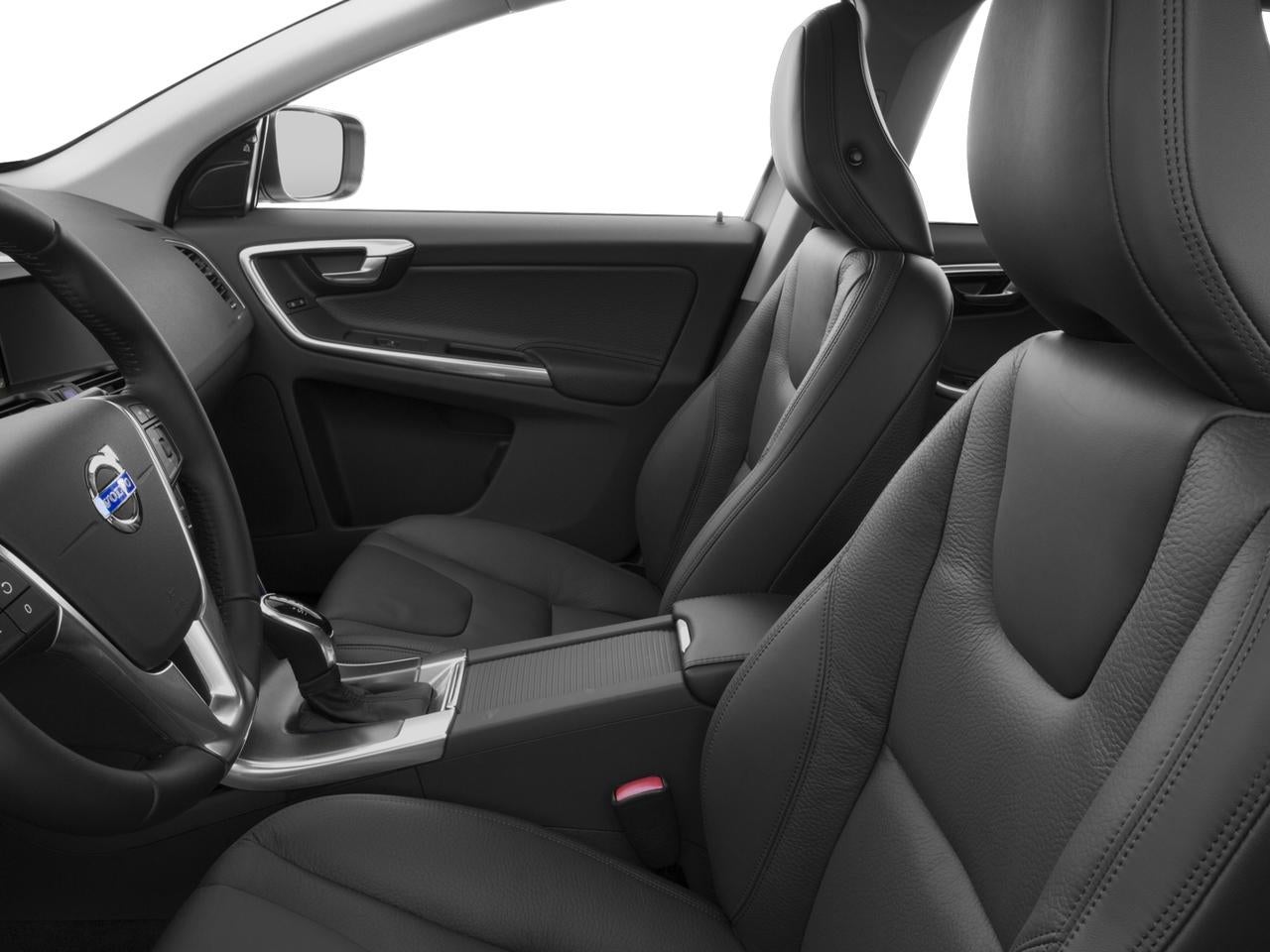 2016 Volvo XC60 AWD 4dr T5 Platinum
