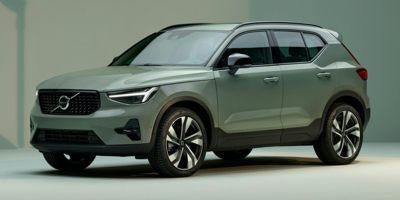 2024 Volvo XC40 B5 AWD Plus Bright Theme