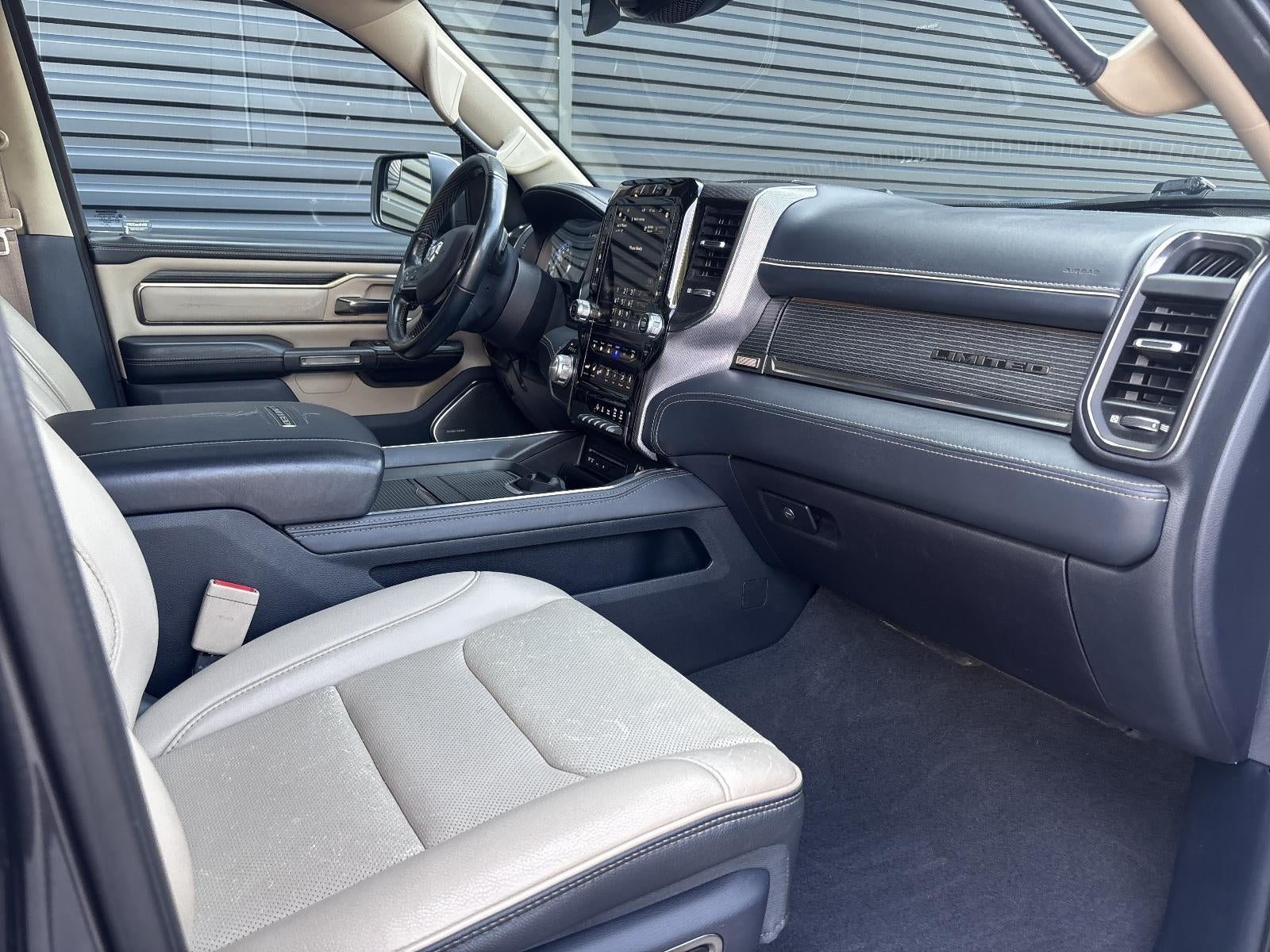 2019 RAM 1500 Limited 4x4 Crew Cab 5'7" Box