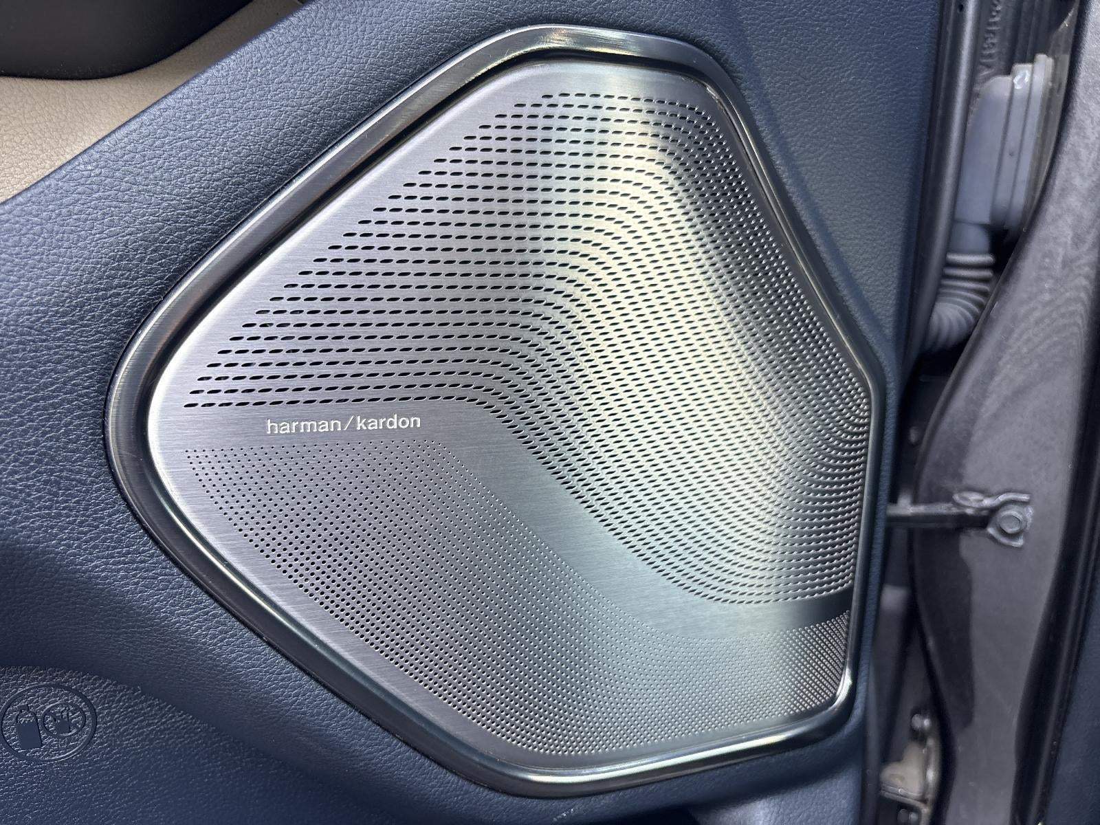 2019 RAM 1500 Limited 4x4 Crew Cab 5'7" Box