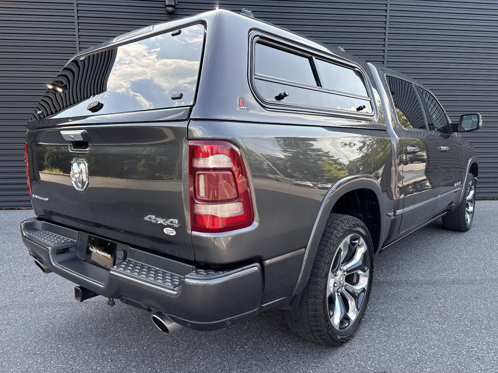 2019 RAM 1500 Limited 4x4 Crew Cab 5'7" Box