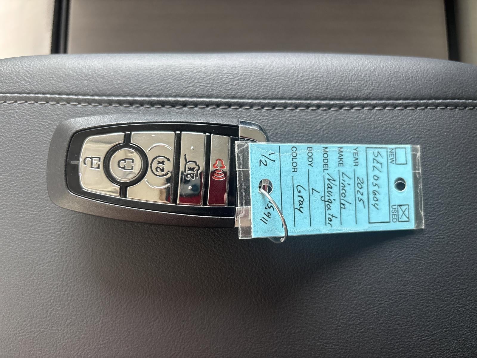 2025 Lincoln Navigator L Reserve 4x4