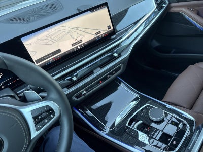 2026 BMW X7 xDrive40i Sports Activity Vehicle