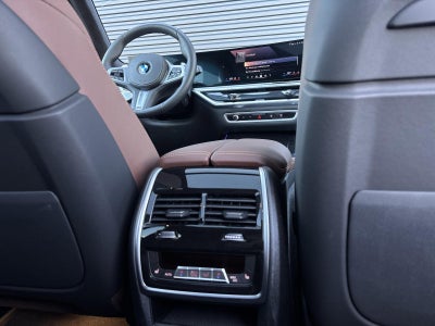 2026 BMW X7 xDrive40i Sports Activity Vehicle