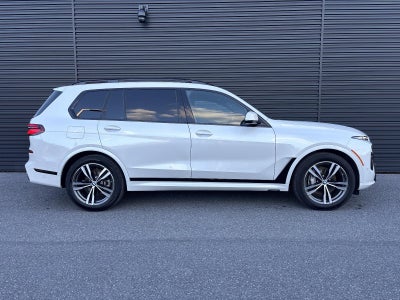 2026 BMW X7 xDrive40i Sports Activity Vehicle