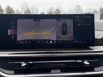 2026 BMW X7 xDrive40i Sports Activity Vehicle