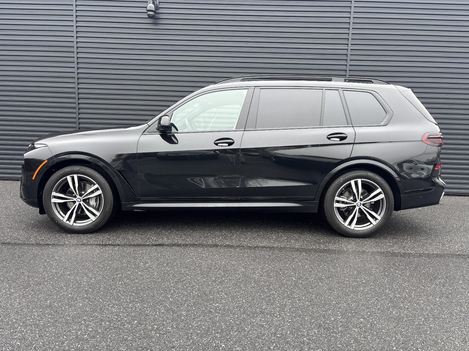 2026 BMW X7 xDrive40i Sports Activity Vehicle