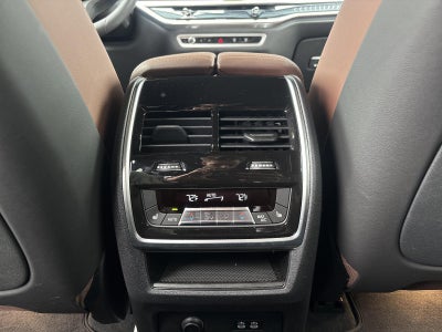 2026 BMW X7 xDrive40i Sports Activity Vehicle