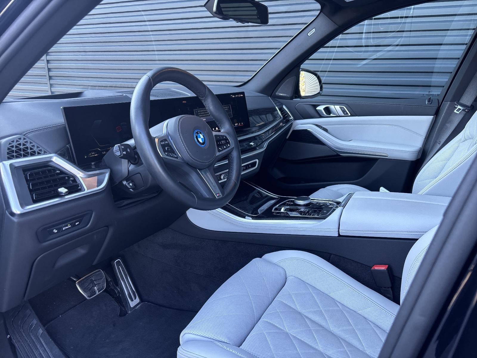 2025 BMW X5 xDrive50e Plug-In Hybrid