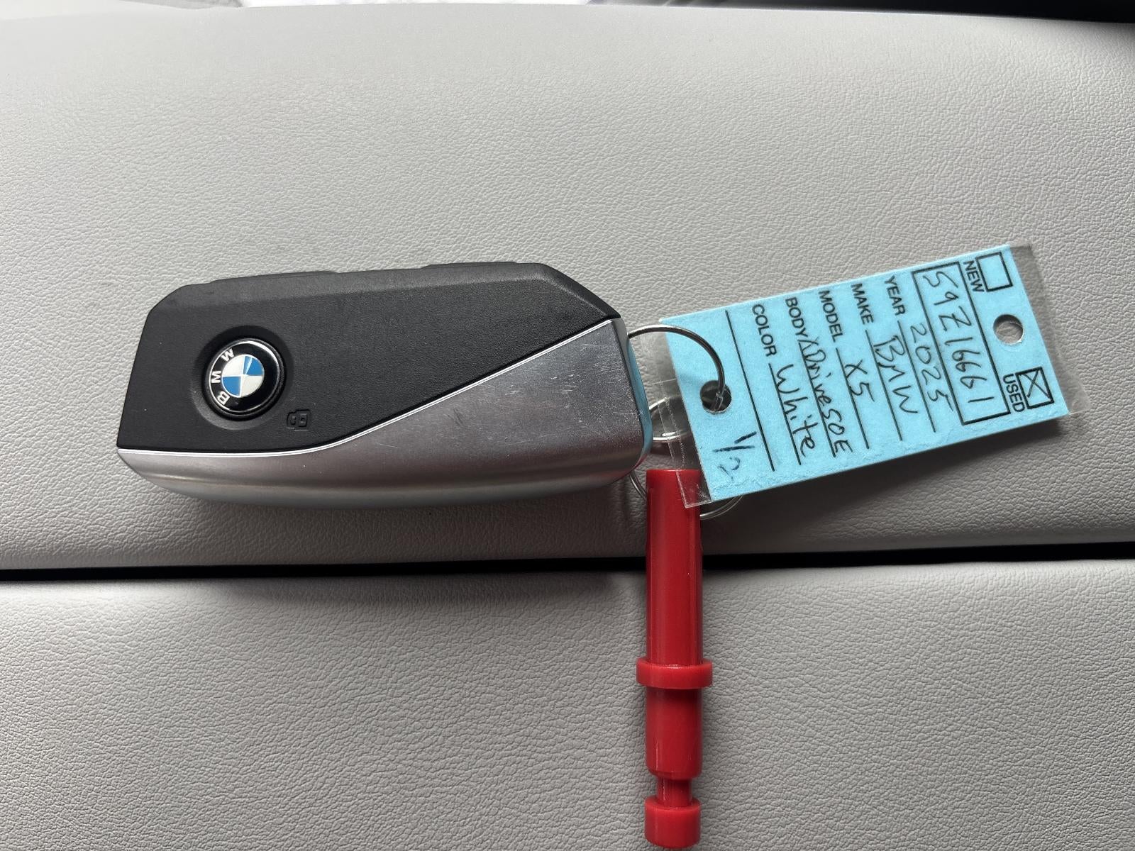 2025 BMW X5 xDrive50e Plug-In Hybrid