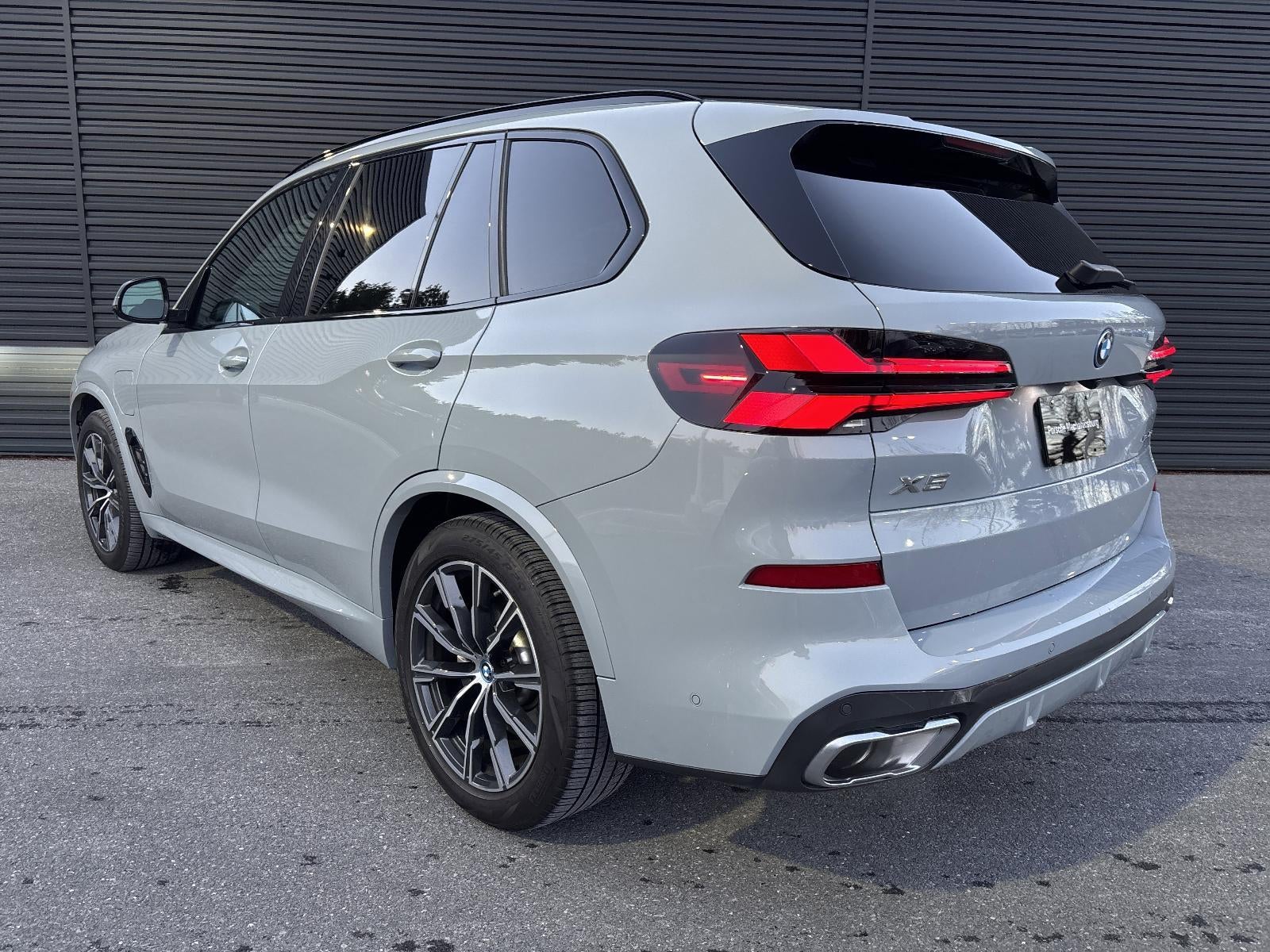 2025 BMW X5 xDrive50e Plug-In Hybrid