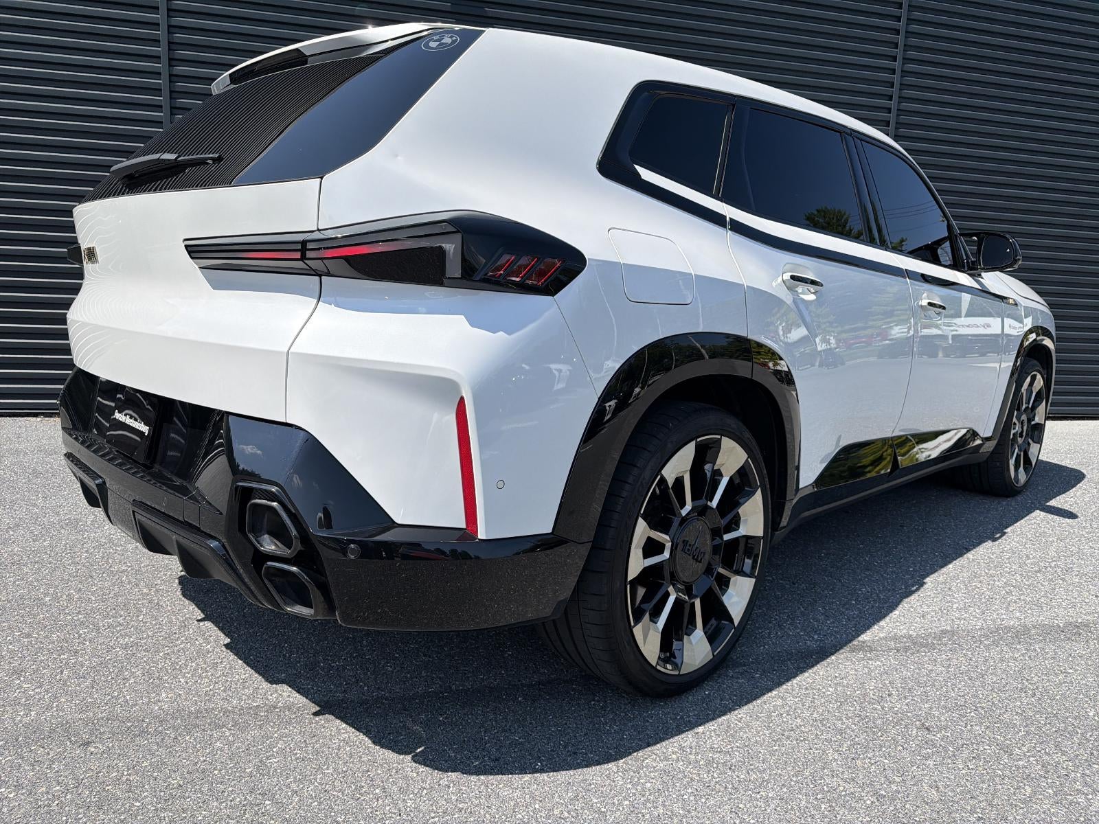 2023 BMW XM XM Sports Activity Vehicle