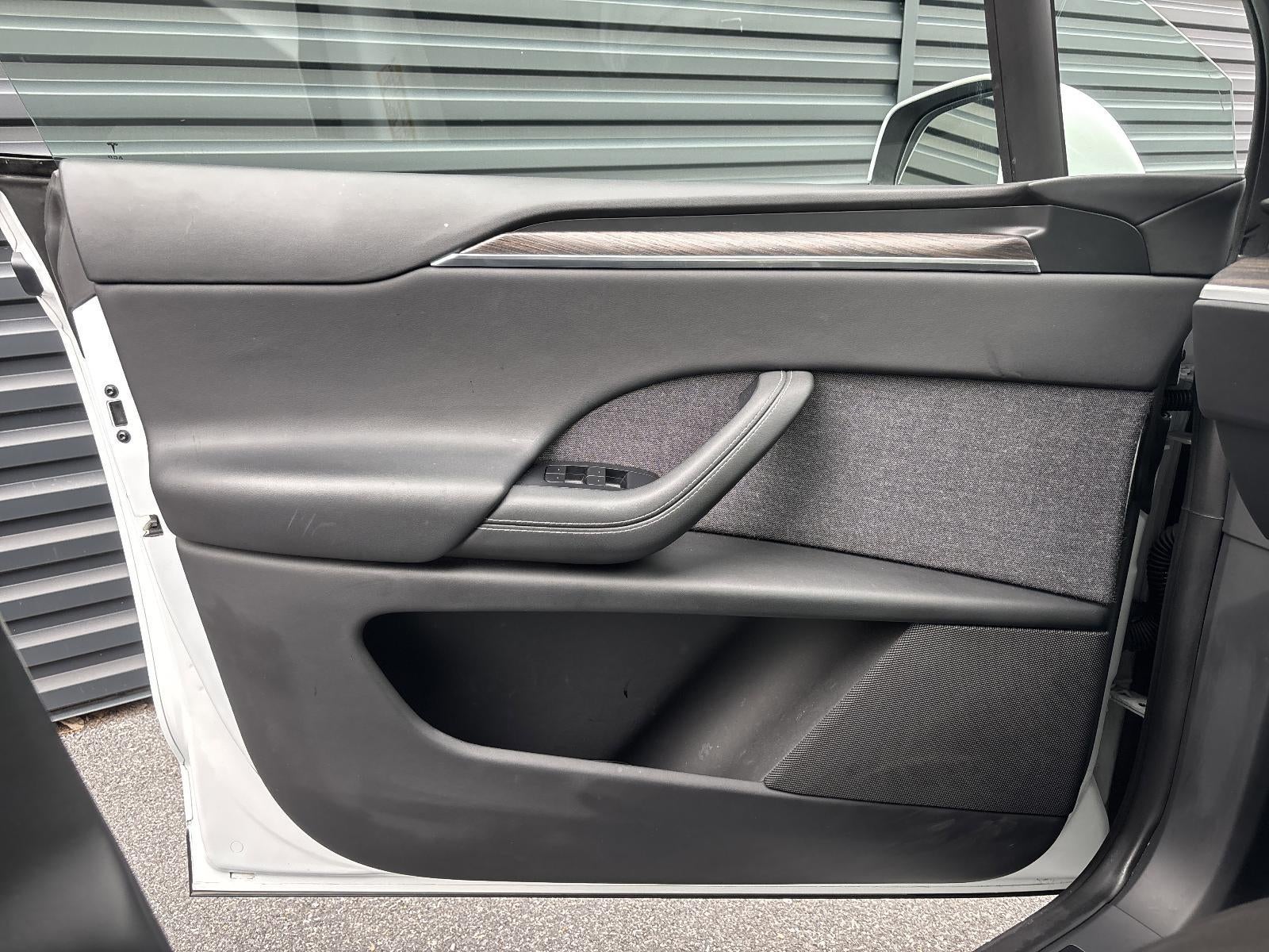 2022 Tesla Model X AWD