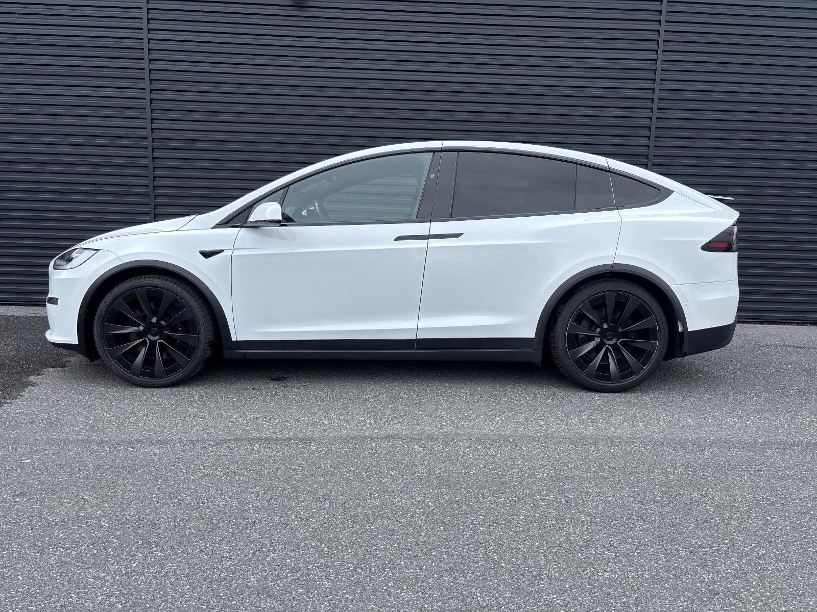 2022 Tesla Model X AWD