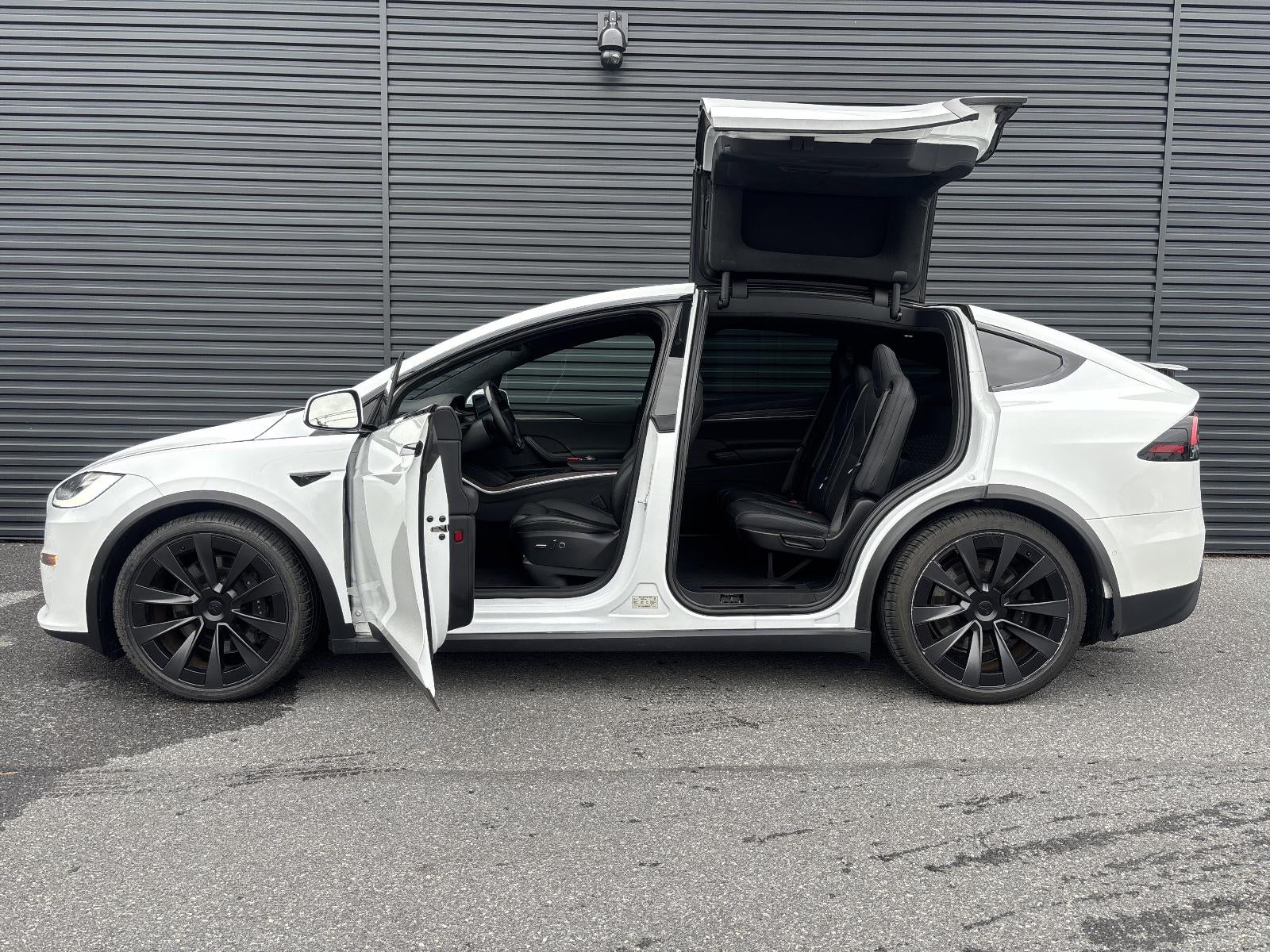 2022 Tesla Model X AWD