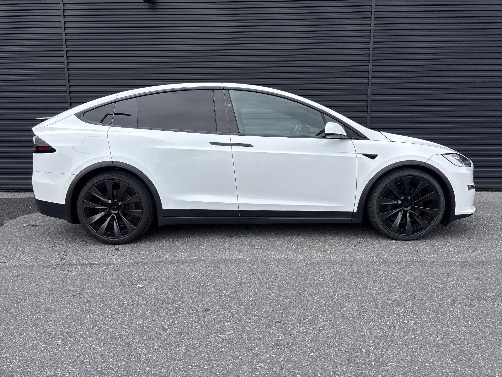 2022 Tesla Model X AWD