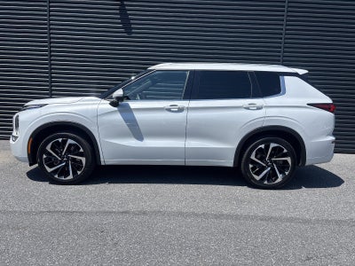 2022 Mitsubishi Outlander SEL FWD