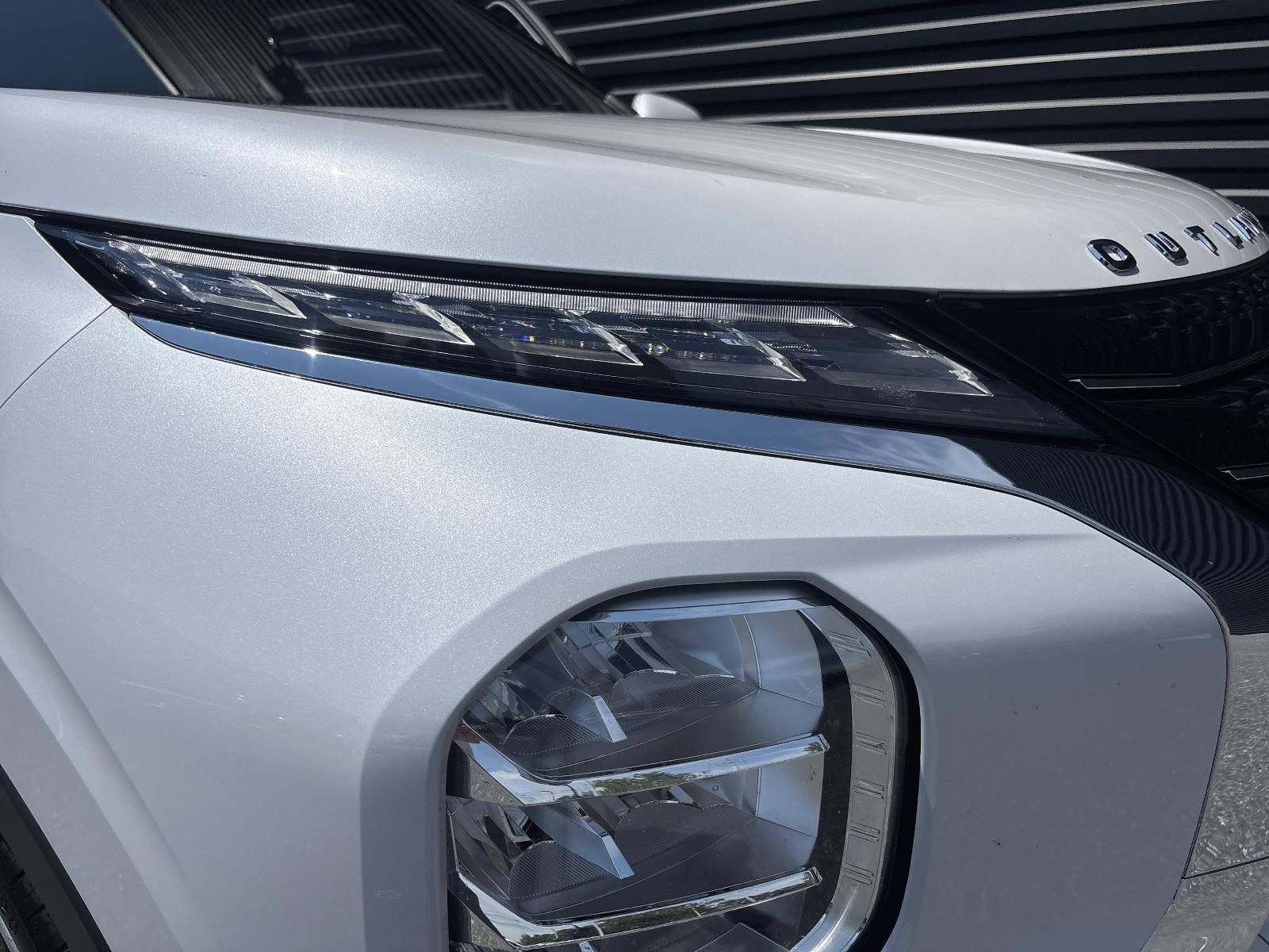 2022 Mitsubishi Outlander SEL FWD