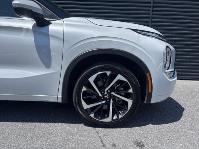 2022 Mitsubishi Outlander SEL FWD