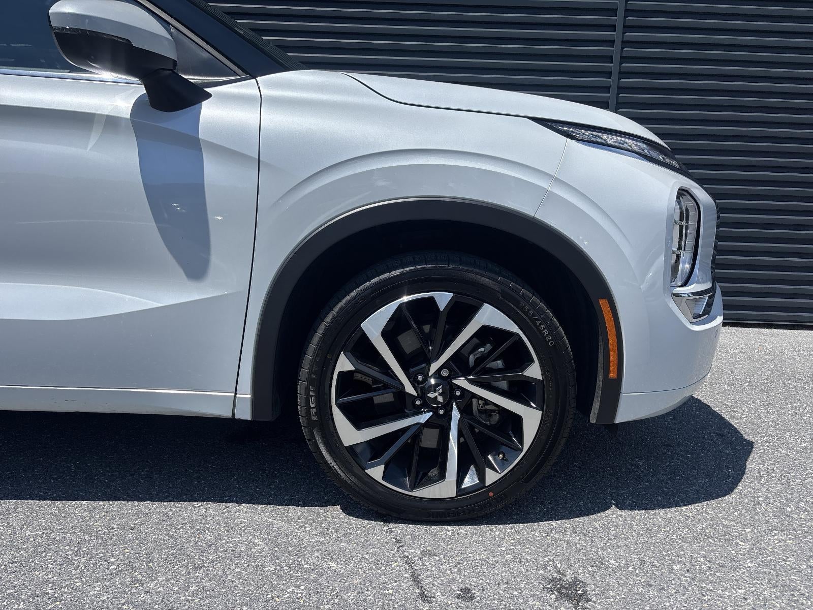 2022 Mitsubishi Outlander SEL FWD